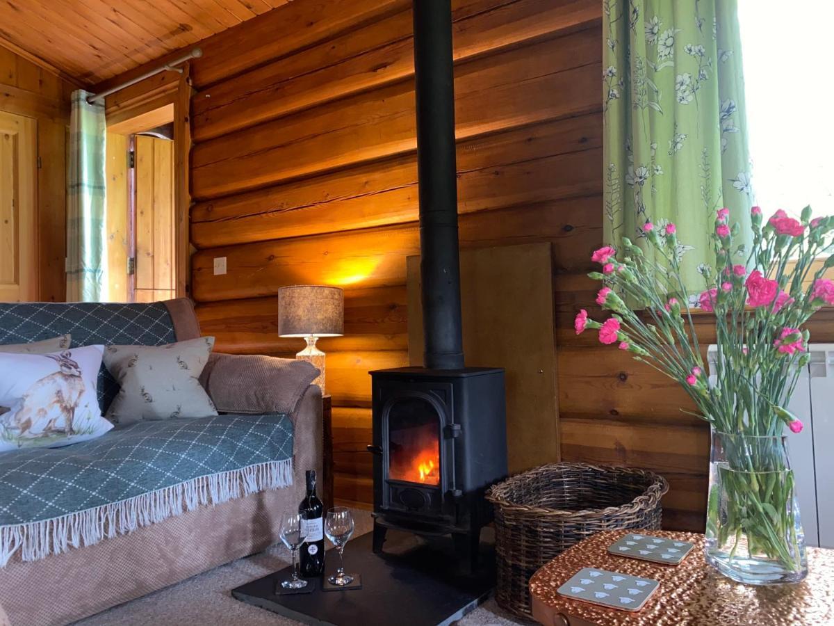 Log Home Village Ulverston Eksteriør bilde