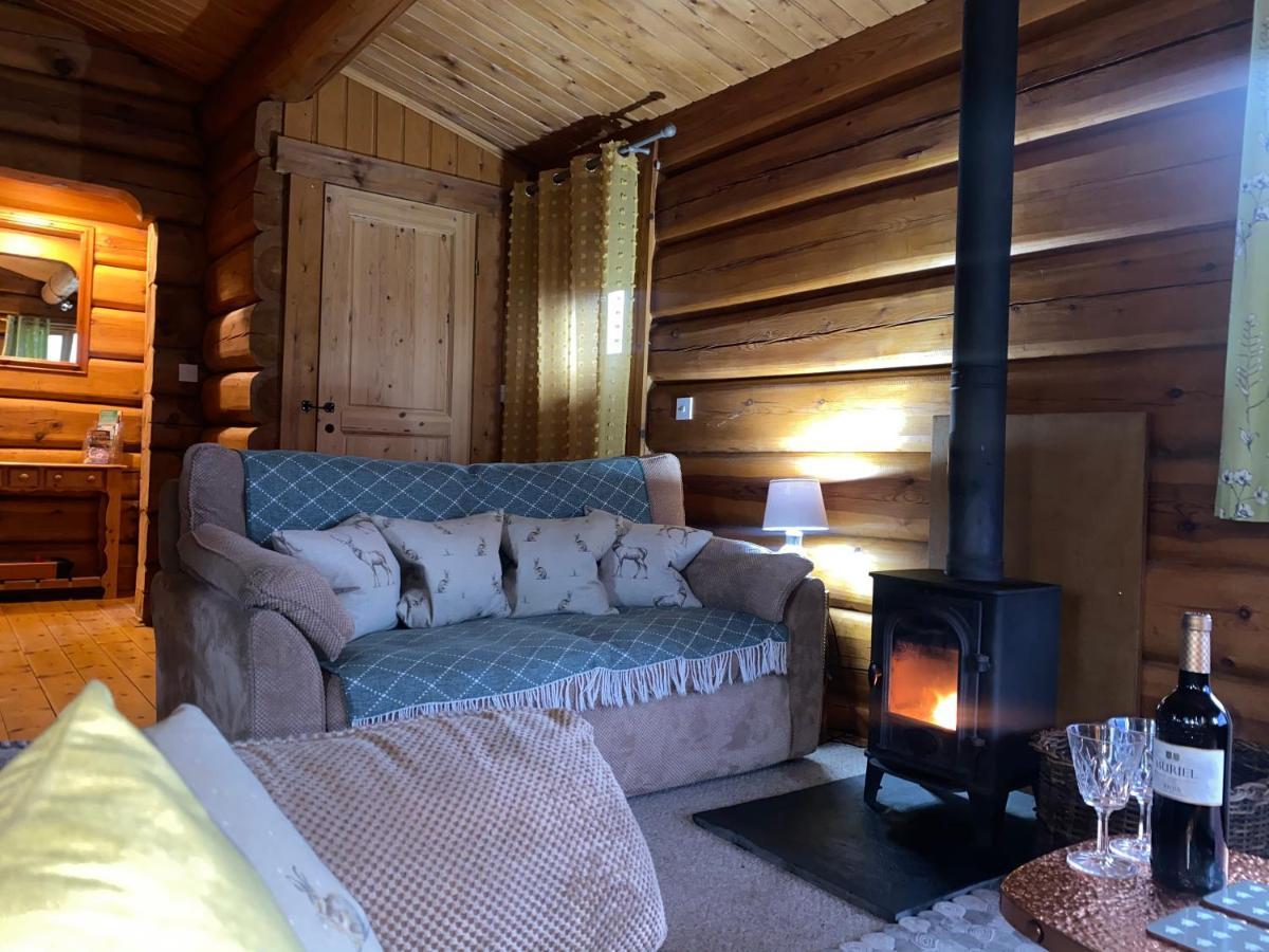 Log Home Village Ulverston Eksteriør bilde